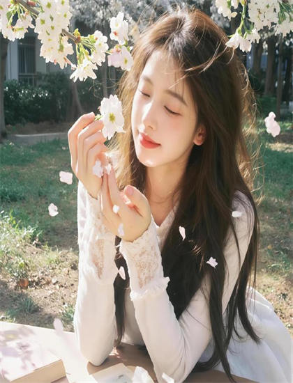 圣诞好莱坞音乐配乐系统解析划时代的：音效设计与主题曲创作分析